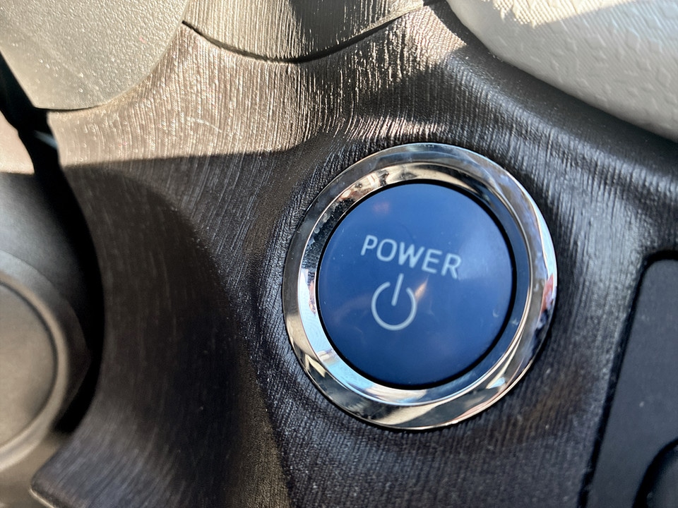 Used Toyota Yaris 2012 for sale - 77916599: Photo 26