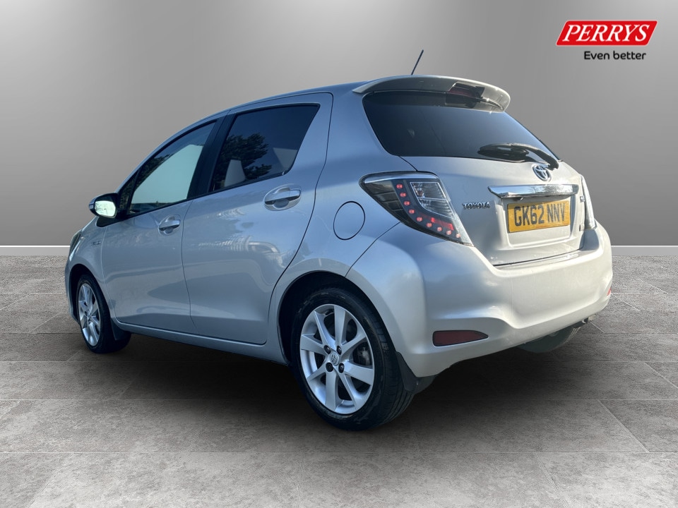 Used Toyota Yaris 2012 for sale - 77916599: Photo 5