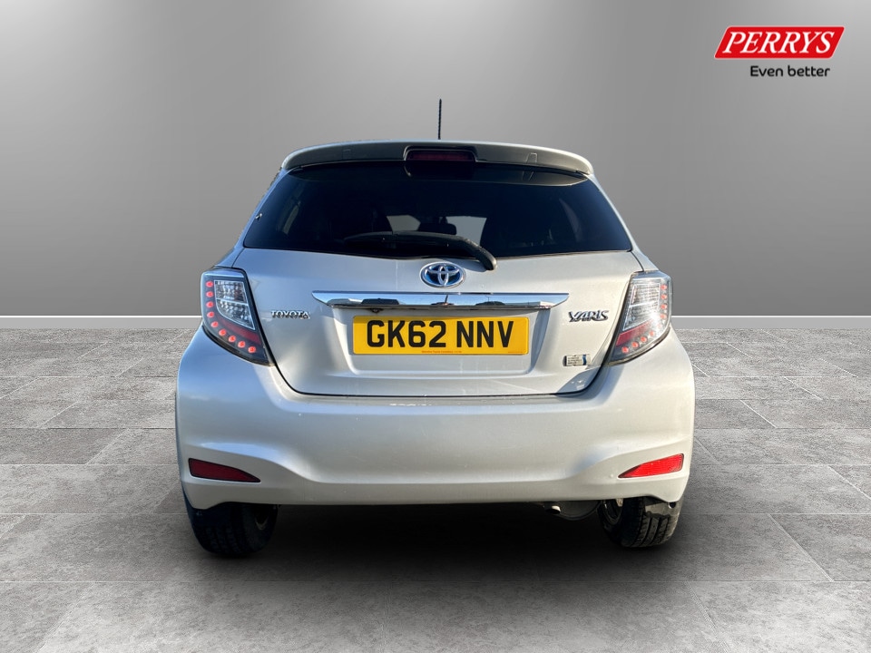 Used Toyota Yaris 2012 for sale - 77916599: Photo 6