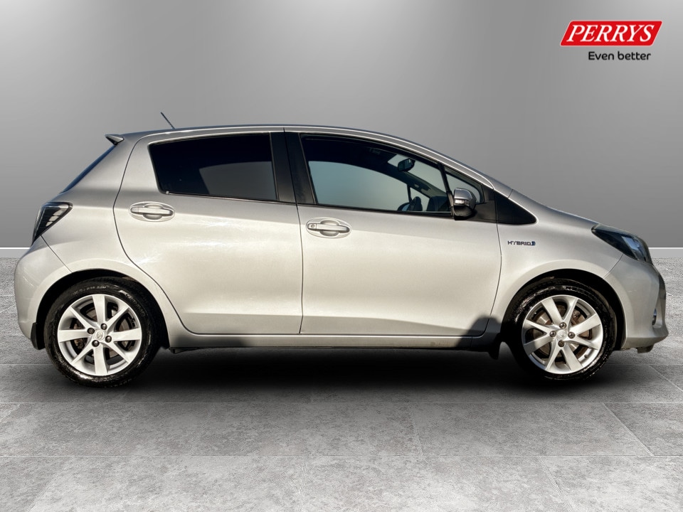 Used Toyota Yaris 2012 for sale - 77916599: Photo 8