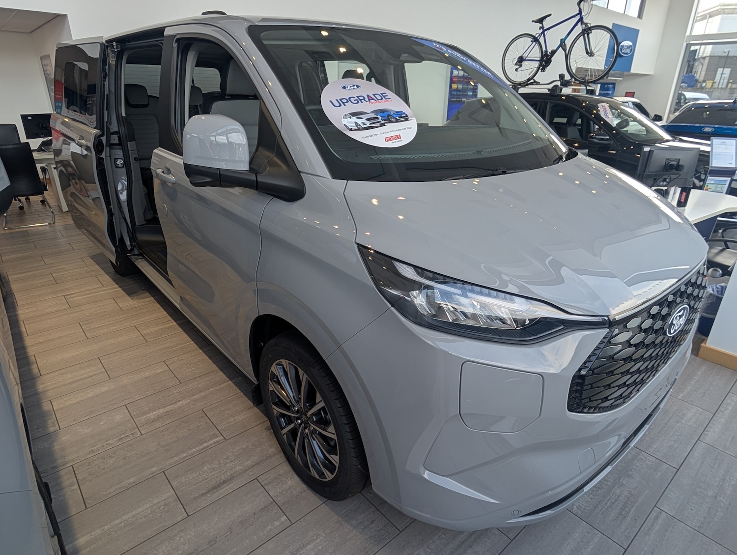 Used Ford Tourneo Custom 2025 for sale - 76022580: Photo 1