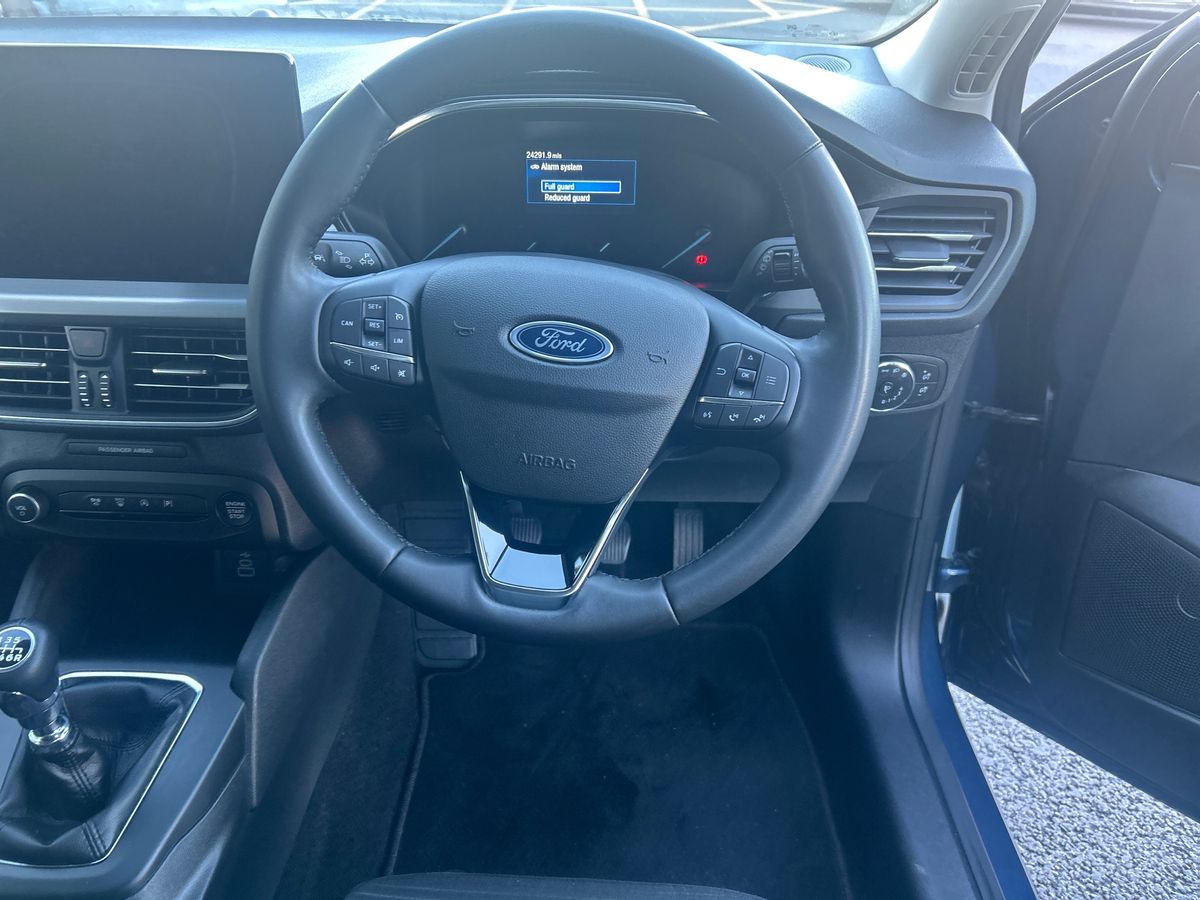 Used Ford Focus 2023 for sale - 76588802: Photo 16