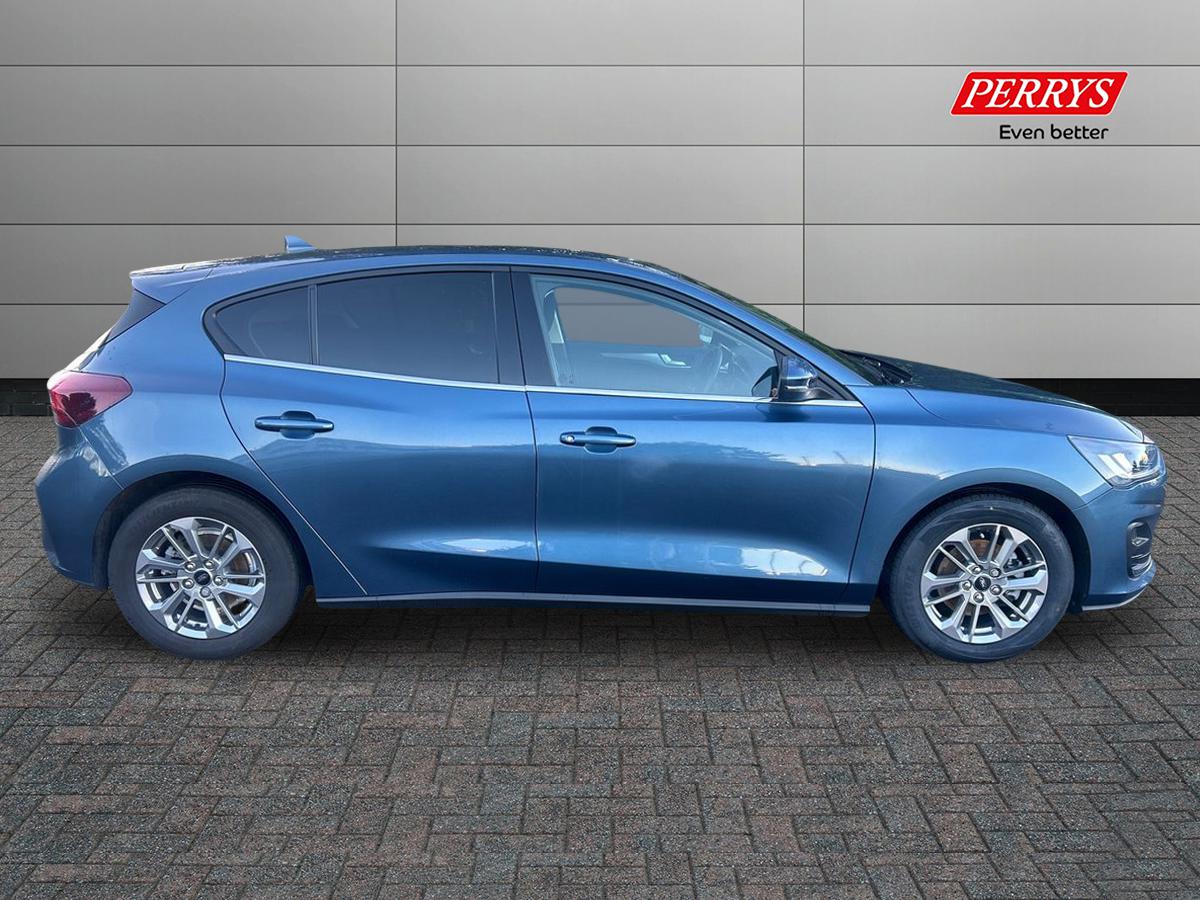 Used Ford Focus 2023 for sale - 76588802: Photo 3