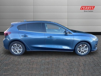 Used Ford Focus 2023 for sale - 76588802: Photo