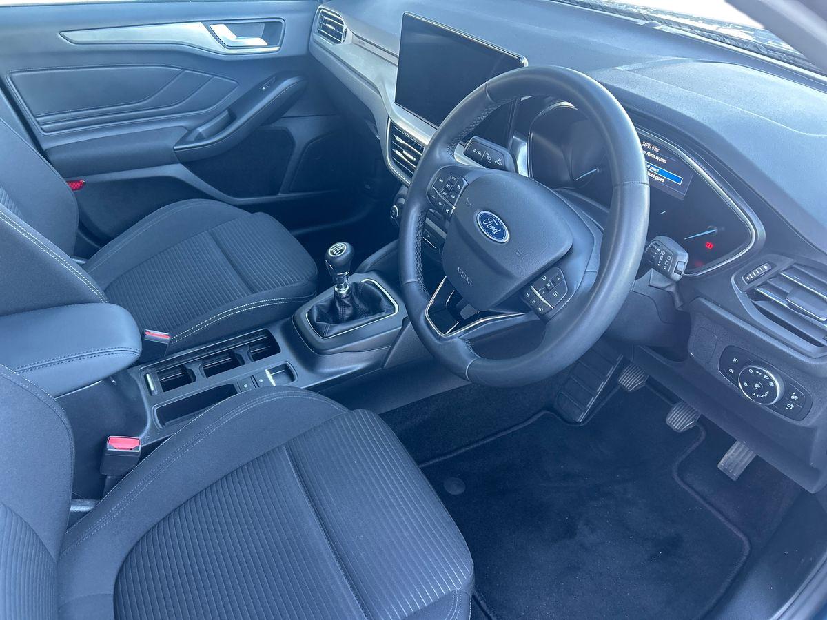Used Ford Focus 2023 for sale - 76588802: Photo 9