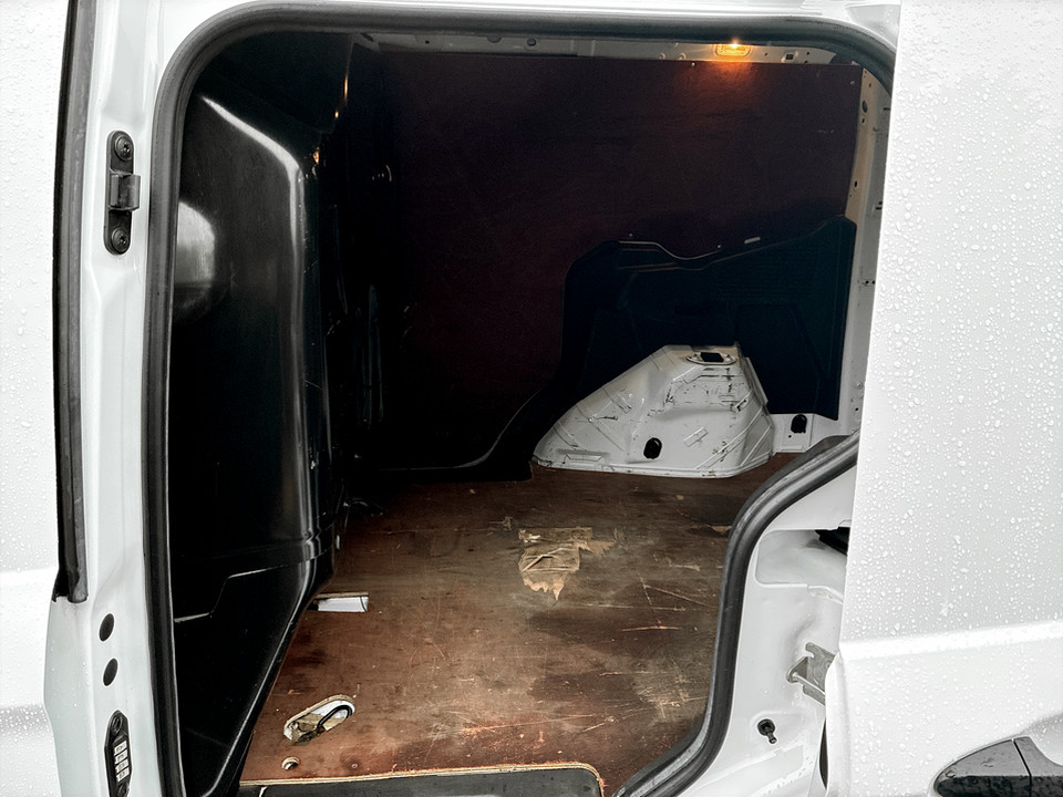 Used Ford Transit Courier 2020 for sale - 77311094: Photo 26