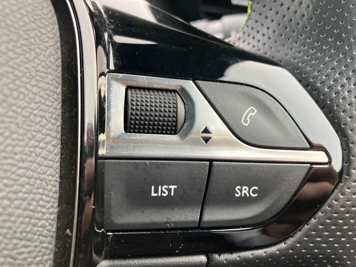 Used Peugeot 2008 2022 for sale - 76272395: Photo 32