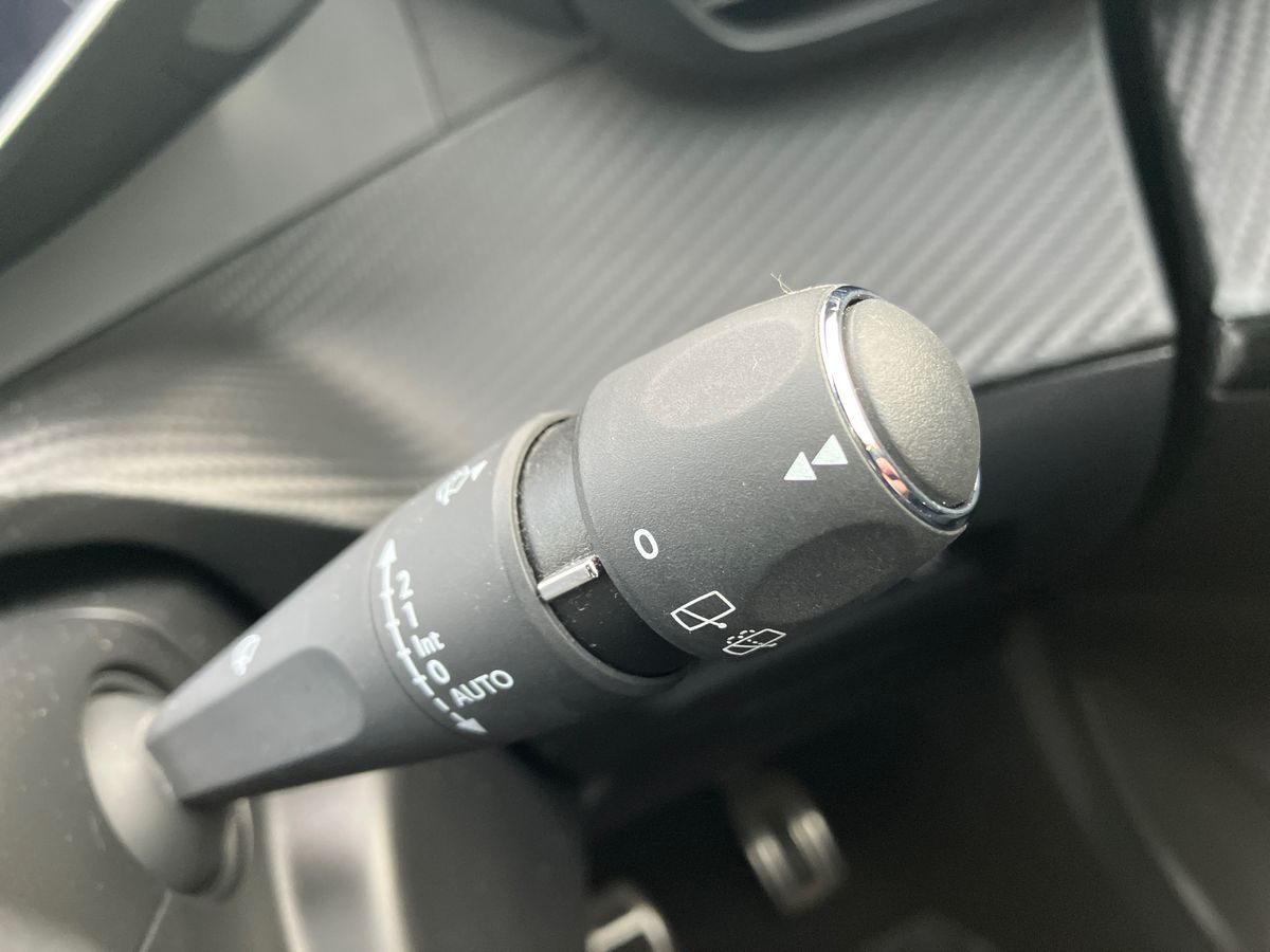 Used Peugeot 2008 2022 for sale - 76272395: Photo 35