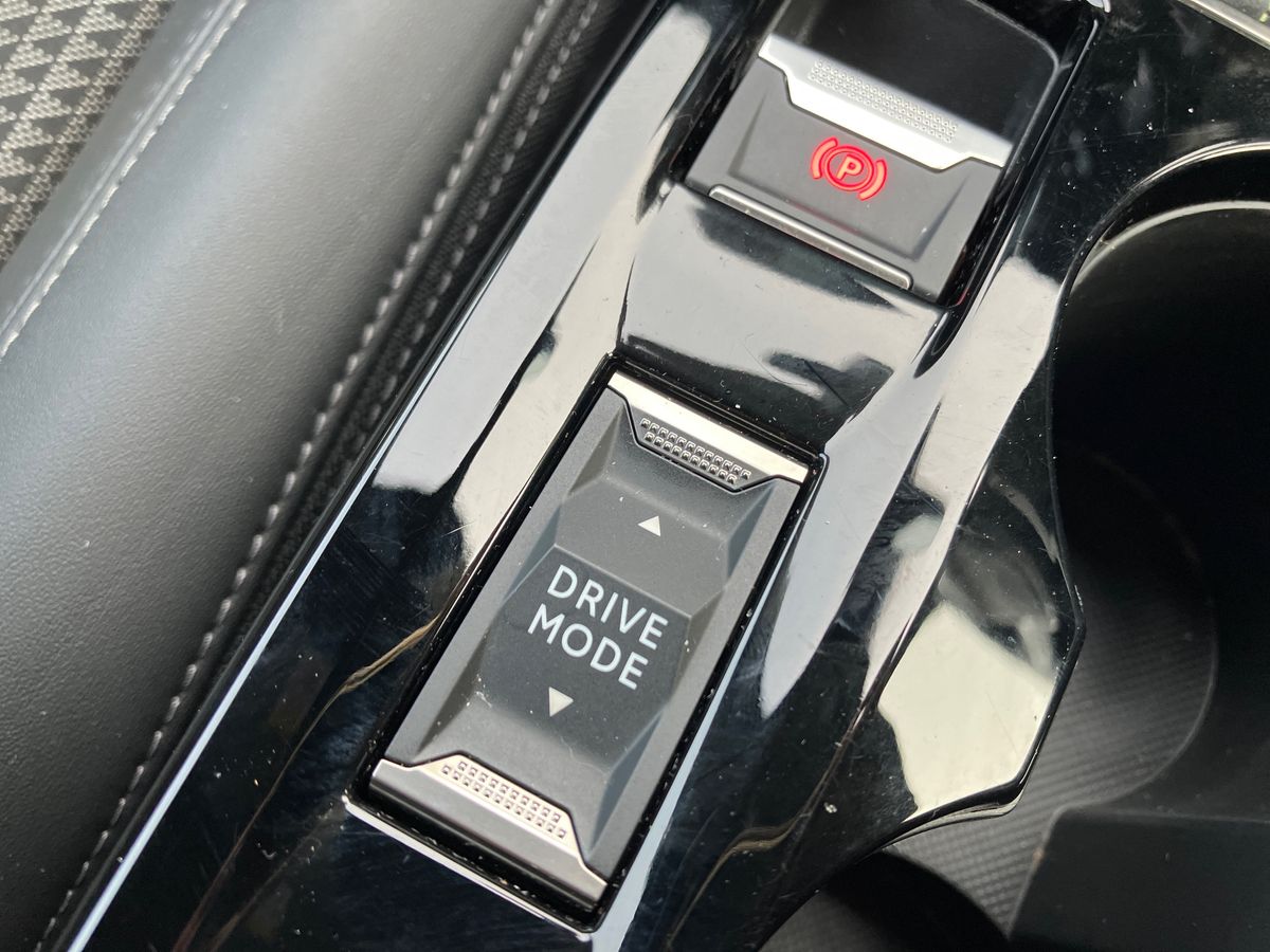 Used Peugeot 2008 2022 for sale - 76272395: Photo 37