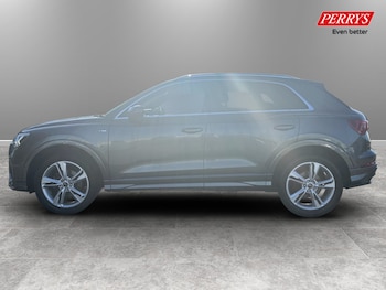 Used Audi Q3 2022 for sale - 77831372: Photo