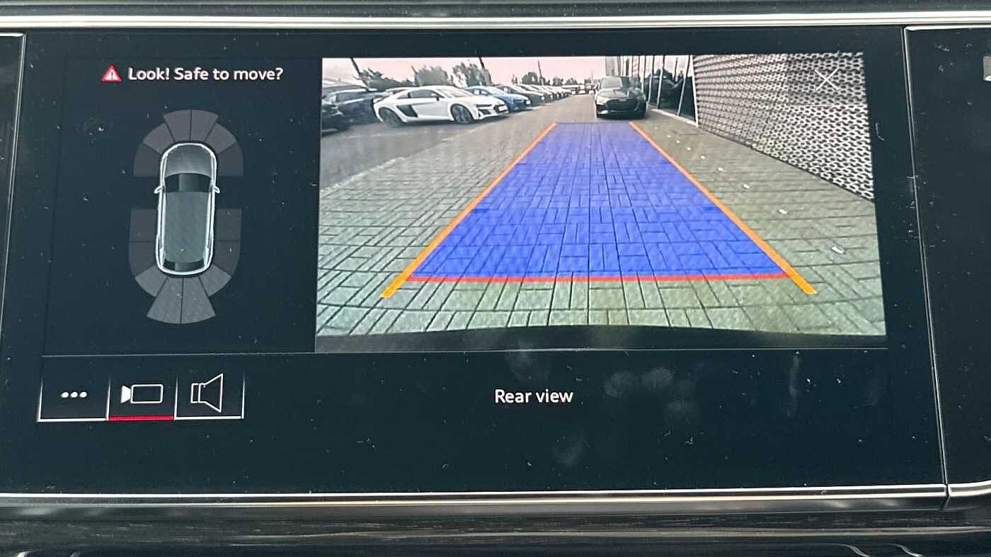 Used Audi Q8 2025 for sale - 76678669: Photo 19