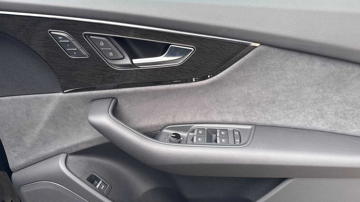 Used Audi Q8 2025 for sale - 76678669: Photo 22