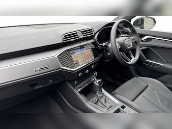 Used Audi Q3 2025 for sale - 77205308: Photo