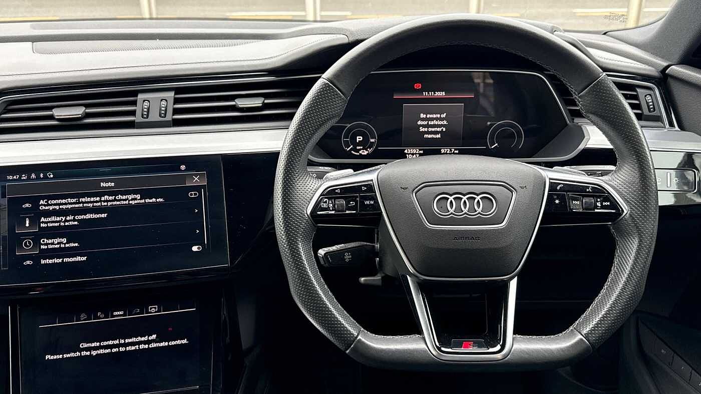Used Audi e-tron 2021 for sale - 76674056: Photo 10