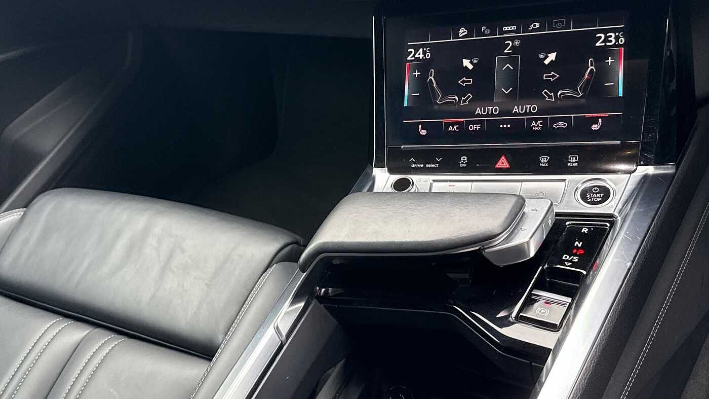 Used Audi e-tron 2021 for sale - 76674056: Photo 14