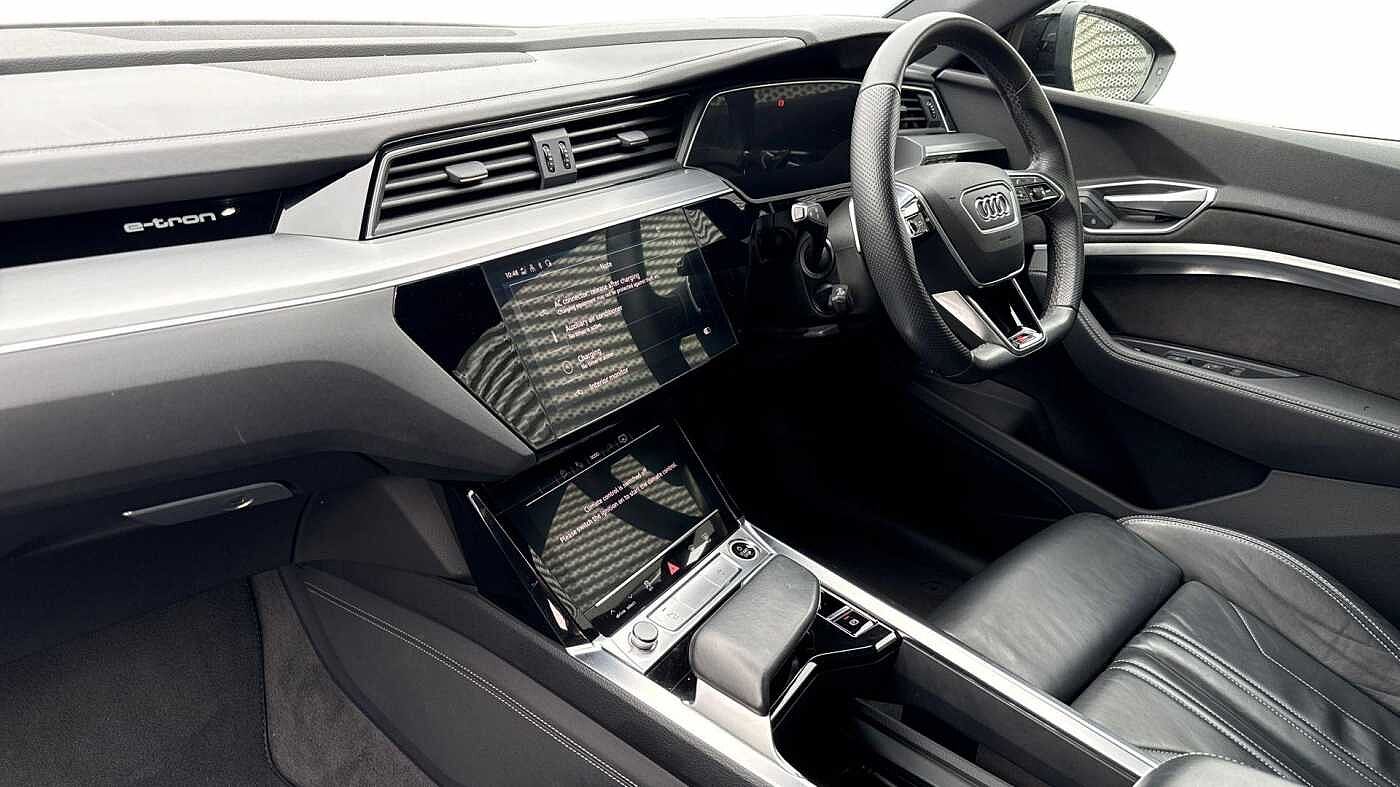 Used Audi e-tron 2021 for sale - 76674056: Photo 2