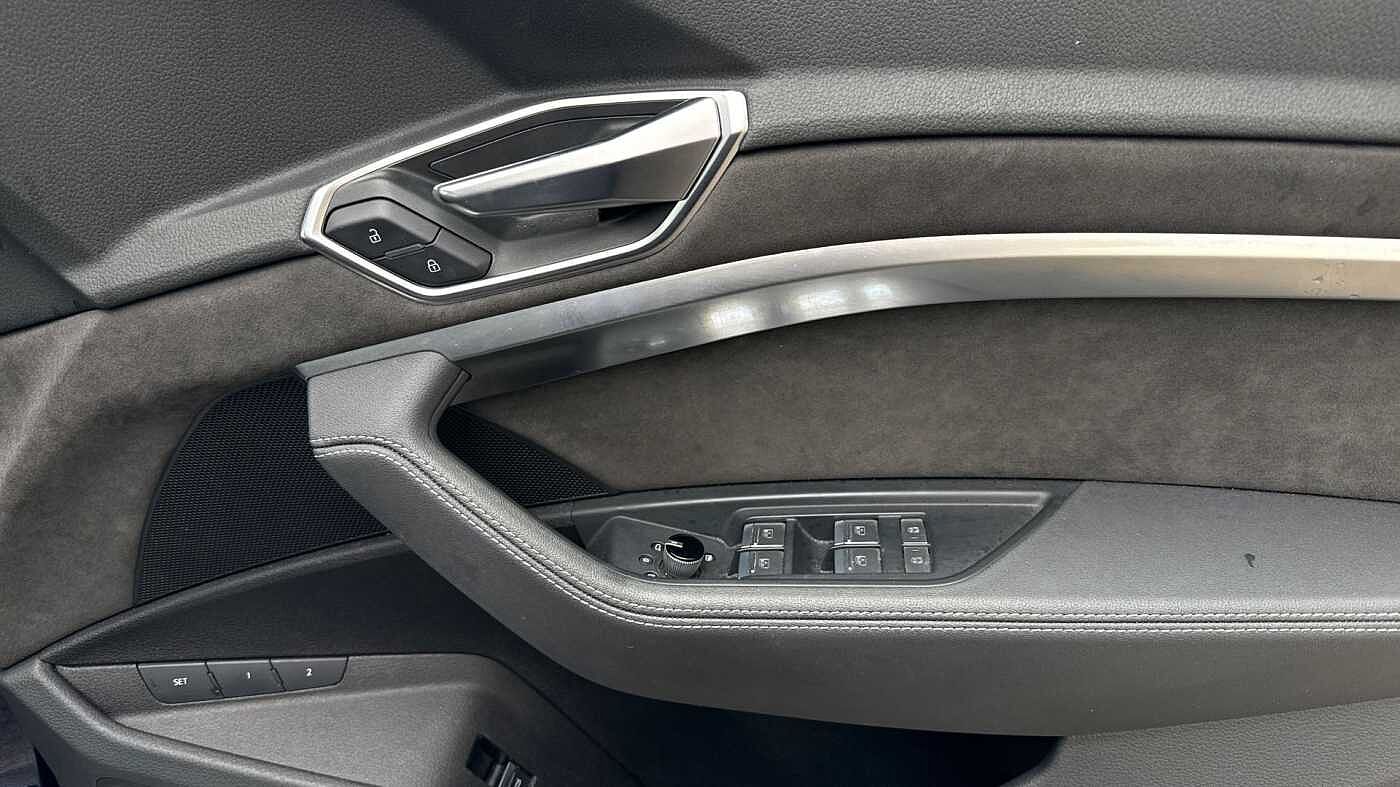 Used Audi e-tron 2021 for sale - 76674056: Photo 22