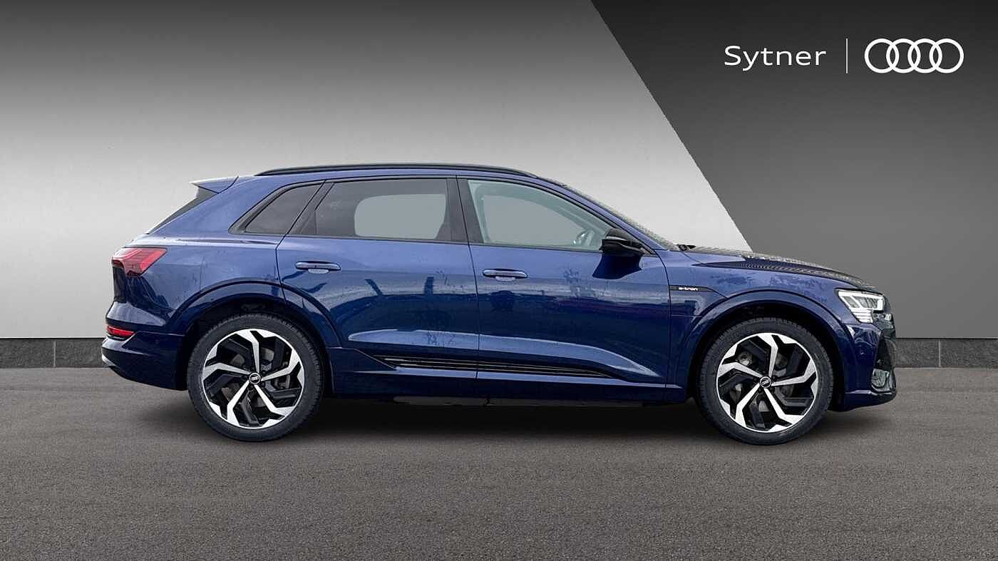 Used Audi e-tron 2021 for sale - 76674056: Photo 4