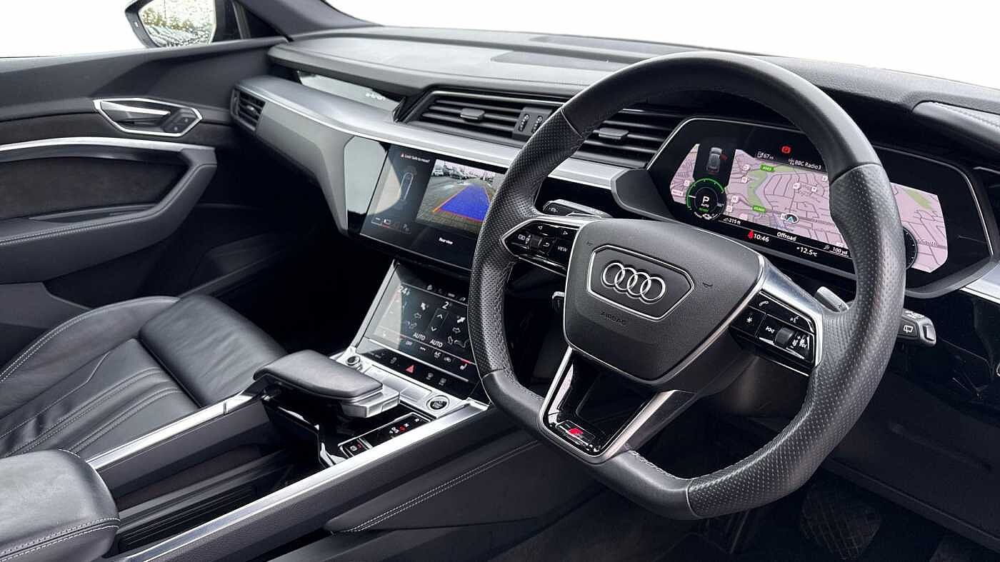 Used Audi e-tron 2021 for sale - 76674056: Photo 6