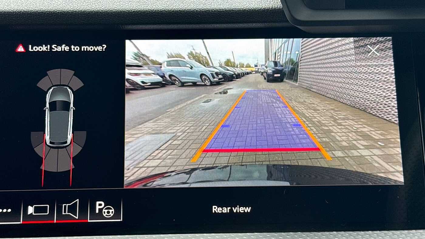 Used Audi RS3 2024 for sale - 76677705: Photo 12