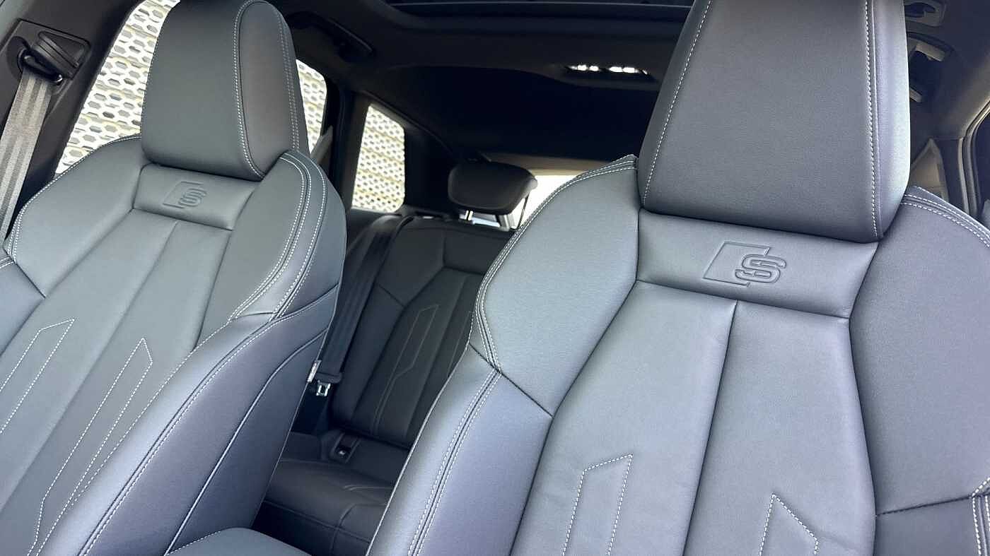 Used Audi Q4 e-tron 2025 for sale - 76679620: Photo 15