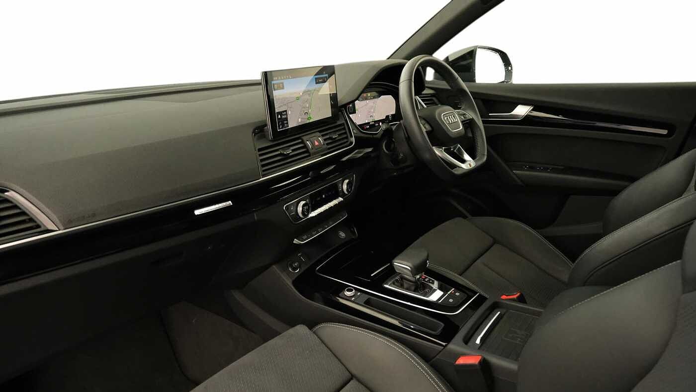 Used Audi Q5 2024 for sale - 77392036: Photo 2
