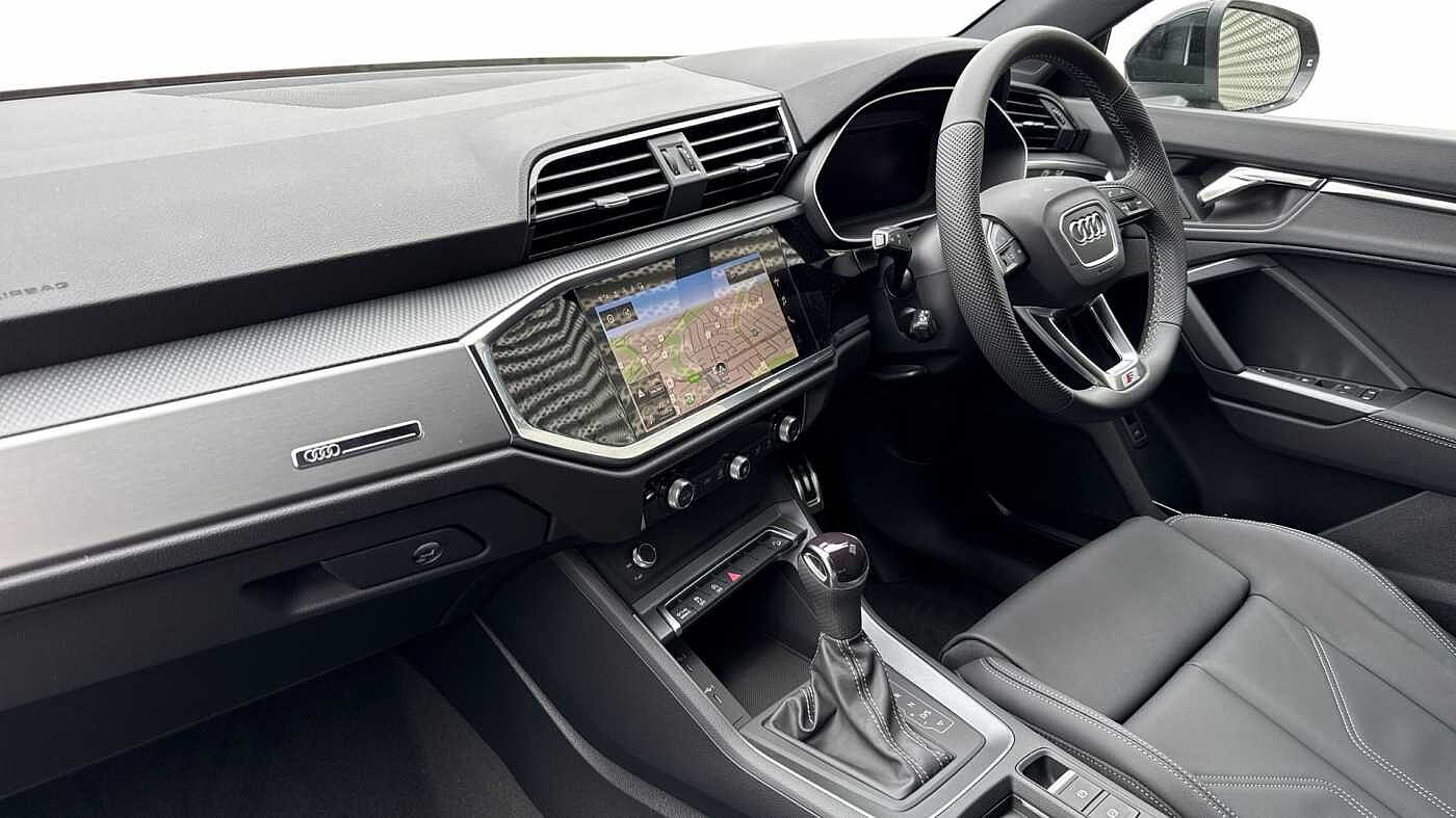 Used Audi Q3 2025 for sale - 76679771: Photo 2