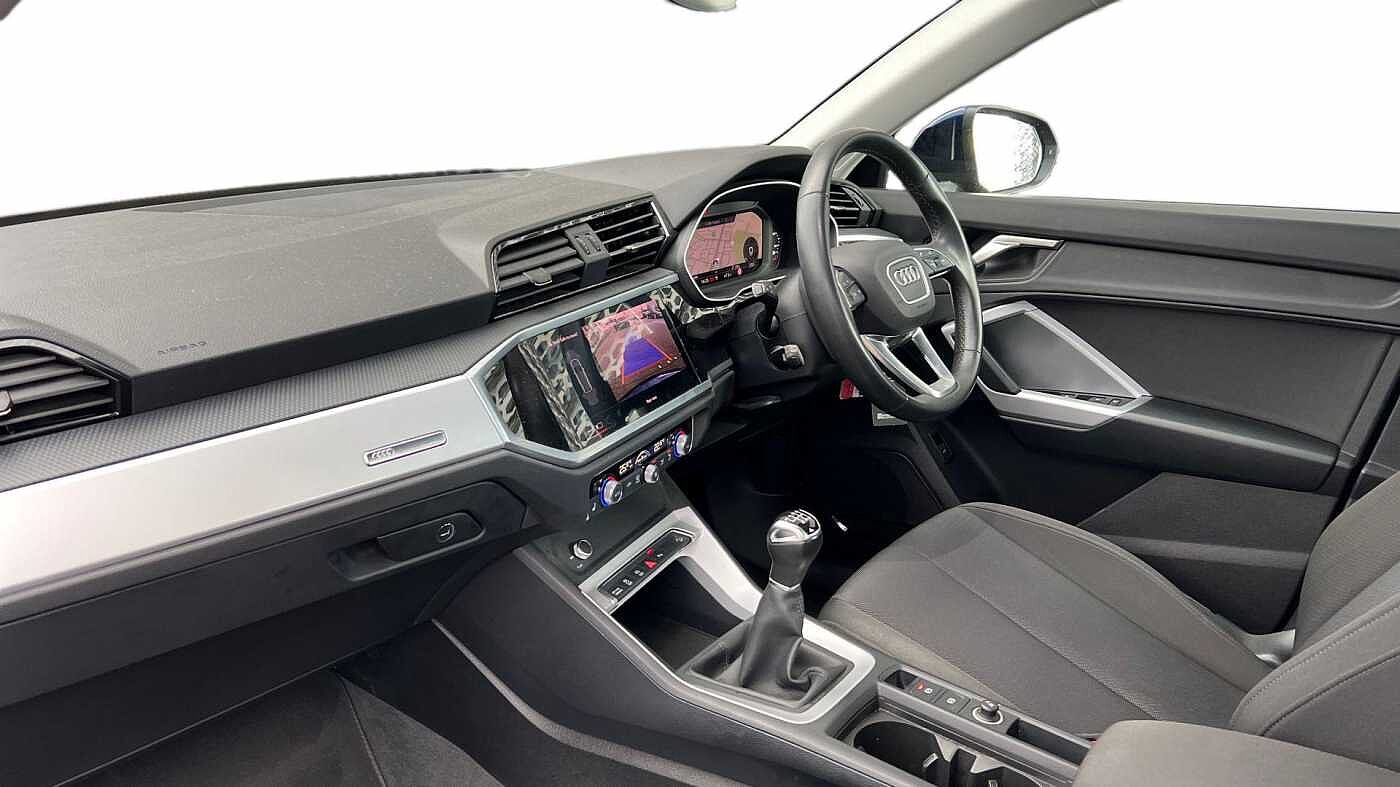 Used Audi Q3 2022 for sale - 76718688: Photo 2