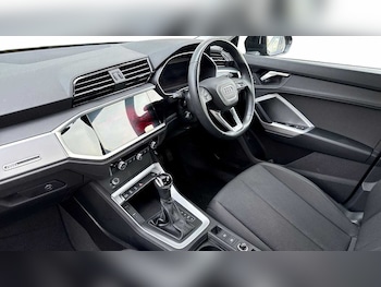 Used Audi Q3 2022 for sale - 76274170: Photo