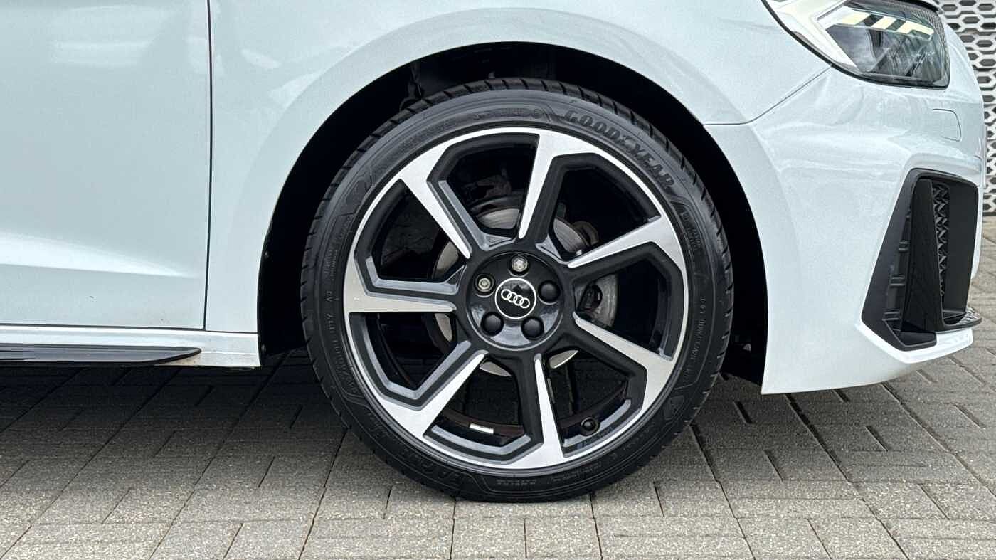 Used Audi A1 2022 for sale - 76674615: Photo 5