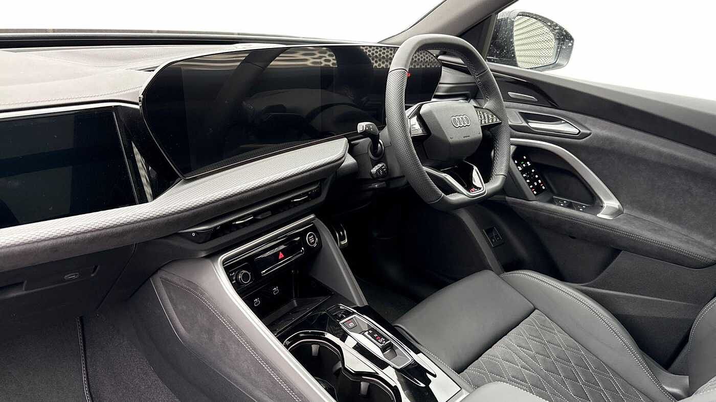 Used Audi Q5 2025 for sale - 76692478: Photo 2