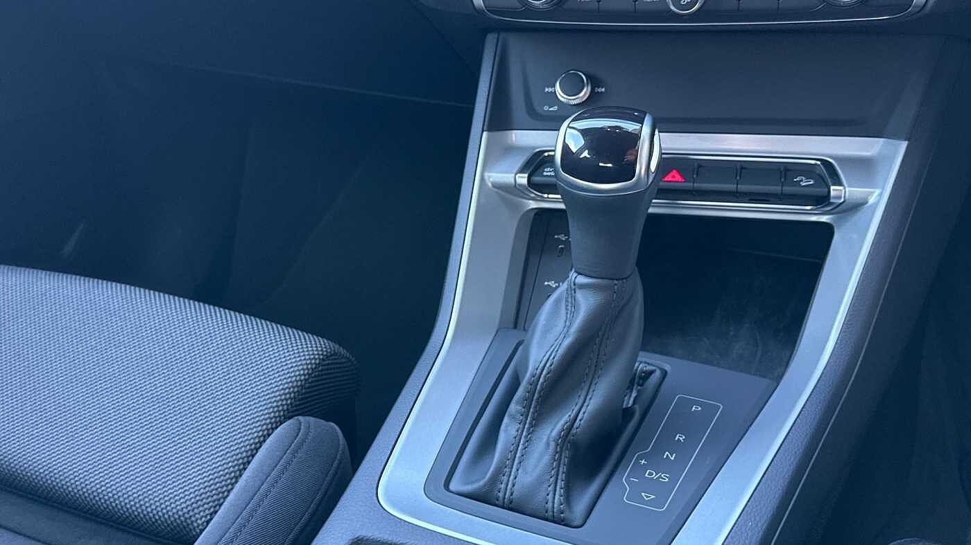 Used Audi Q3 2022 for sale - 76674347: Photo 14