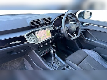 Used Audi Q3 2022 for sale - 76674678: Photo