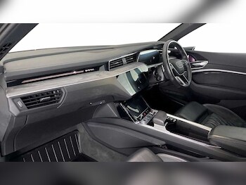 Used Audi e-tron 2021 for sale - 77000822: Photo