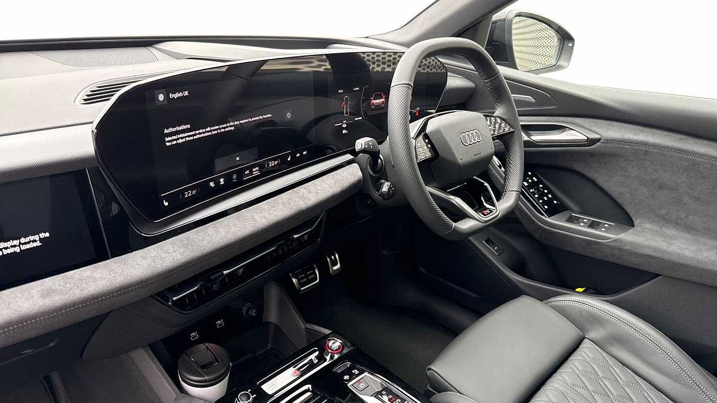 Used Audi Q6 e-tron 2025 for sale - 76679513: Photo 2