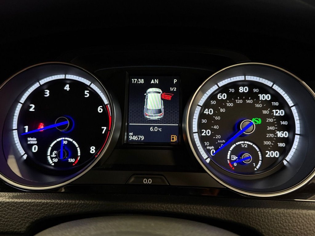 Used Volkswagen Golf 2014 for sale - 77293168: Photo 22