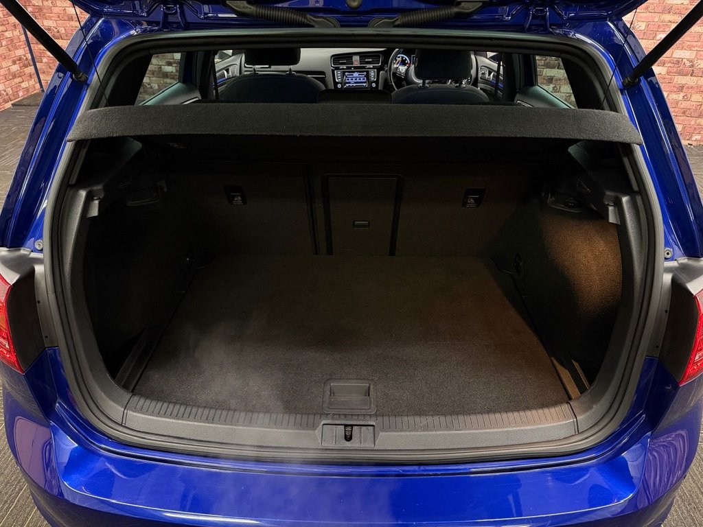 Used Volkswagen Golf 2014 for sale - 77293168: Photo 32