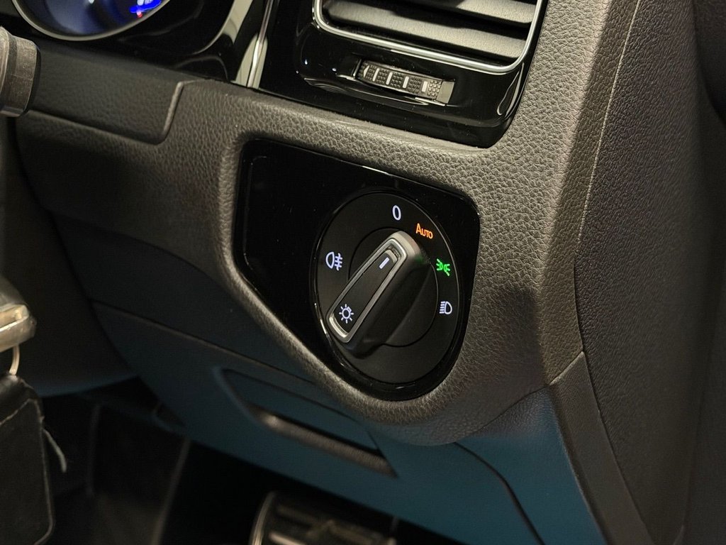 Used Volkswagen Golf 2014 for sale - 77293168: Photo 33