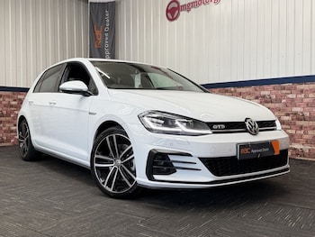 Used Volkswagen Golf 2017 for sale - 78831323: Photo