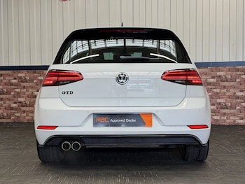 Used Volkswagen Golf 2017 for sale - 78831323: Photo