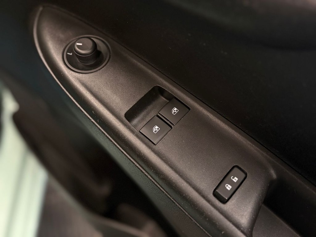 Used Vauxhall Viva 2017 for sale - 78017706: Photo 31