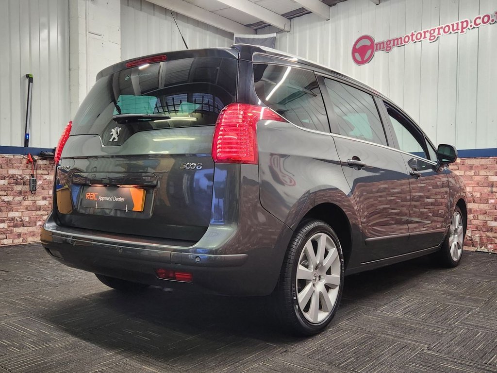 Used Peugeot 5008 2013 for sale - 76333143: Photo 17