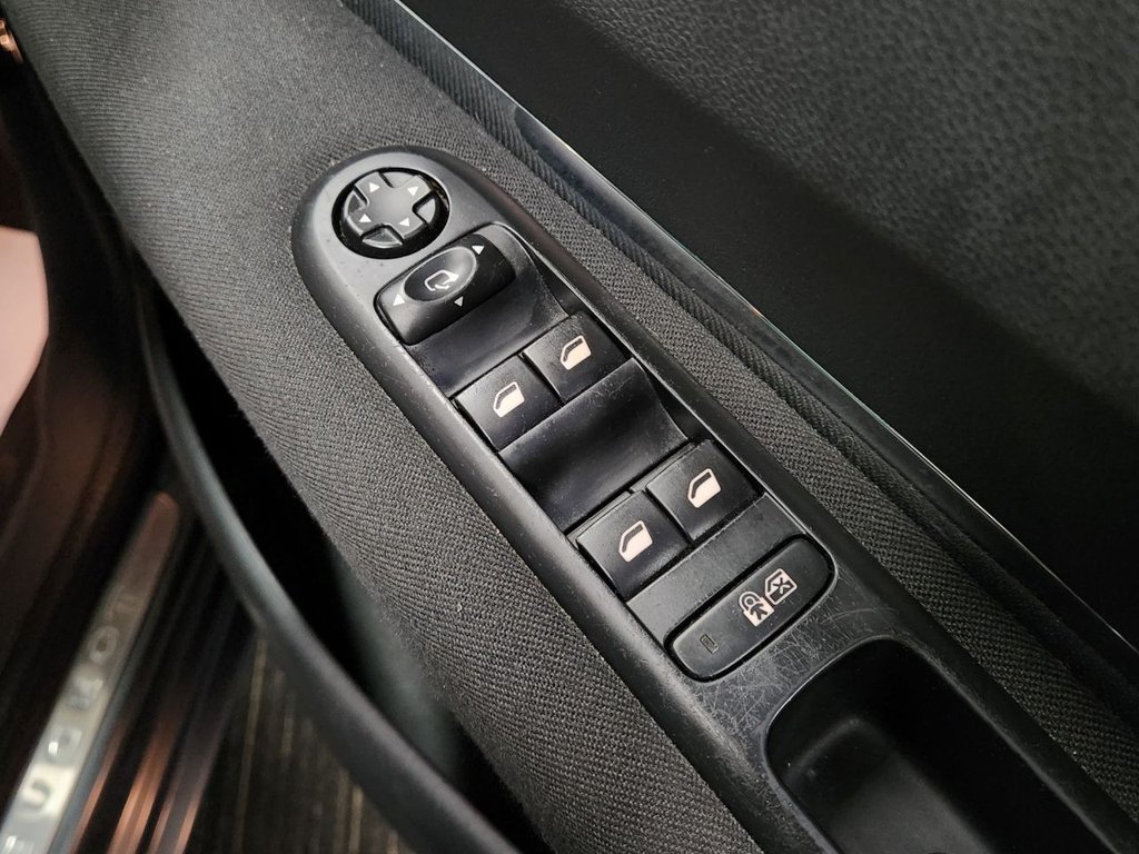 Used Peugeot 5008 2013 for sale - 76333143: Photo 20