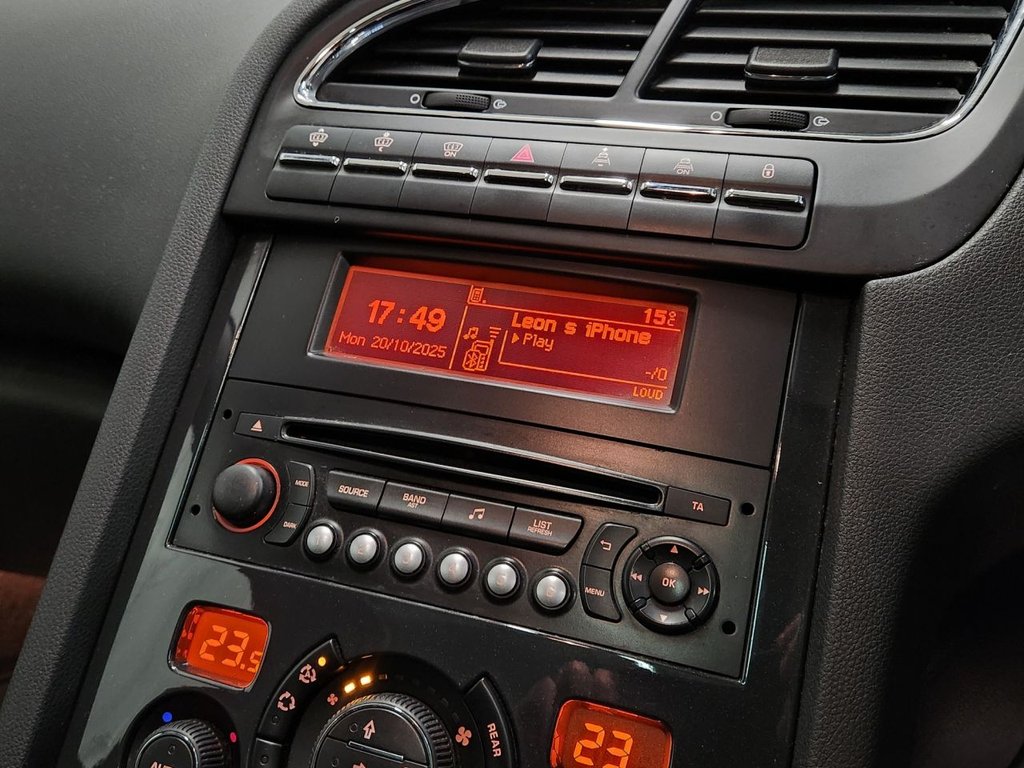 Used Peugeot 5008 2013 for sale - 76333143: Photo 22