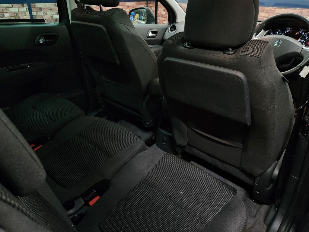 Used Peugeot 5008 2013 for sale - 76333143: Photo 25