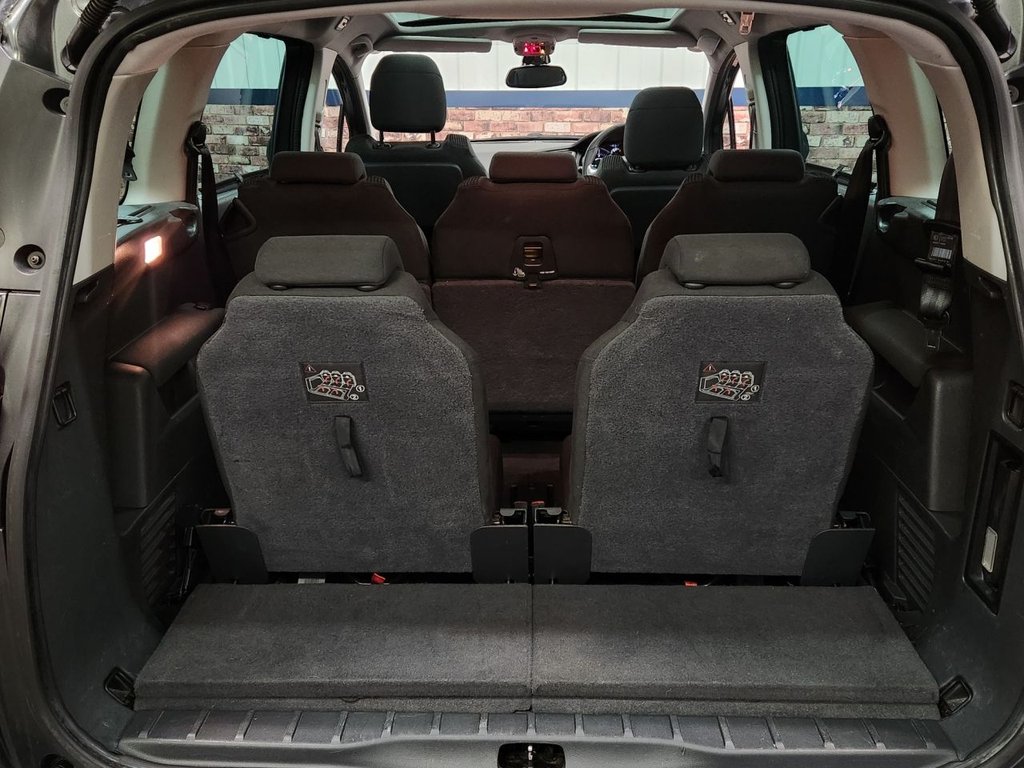 Used Peugeot 5008 2013 for sale - 76333143: Photo 27