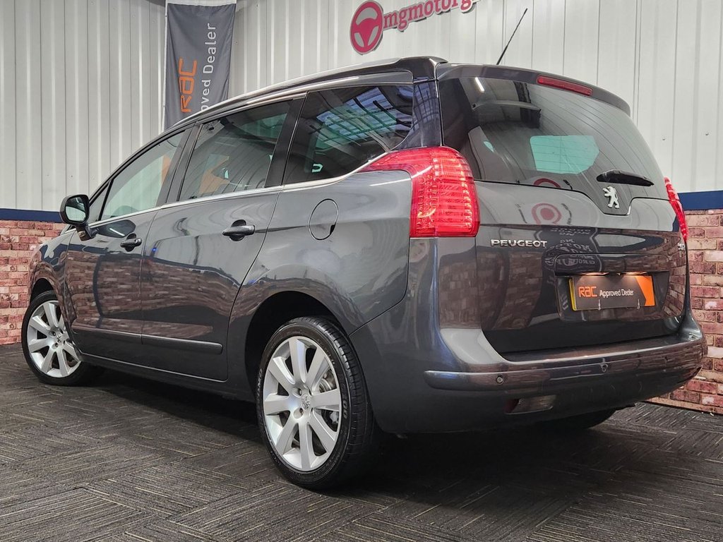 Used Peugeot 5008 2013 for sale - 76333143: Photo 4