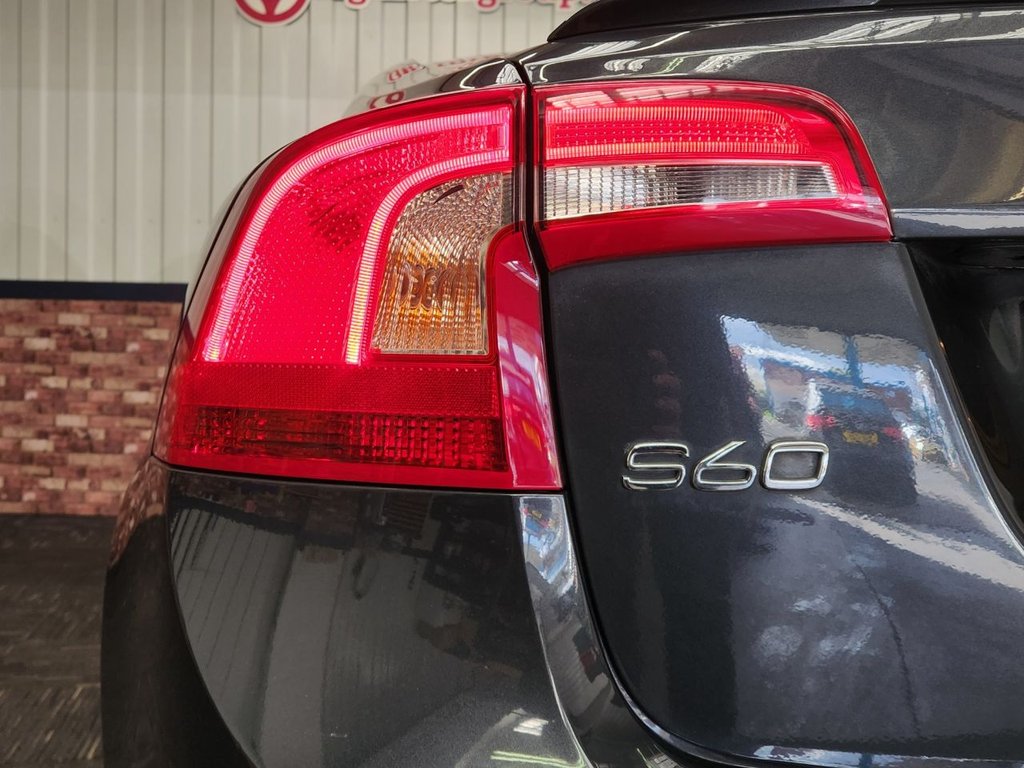 Used Volvo S60 2017 for sale - 76345631: Photo 33