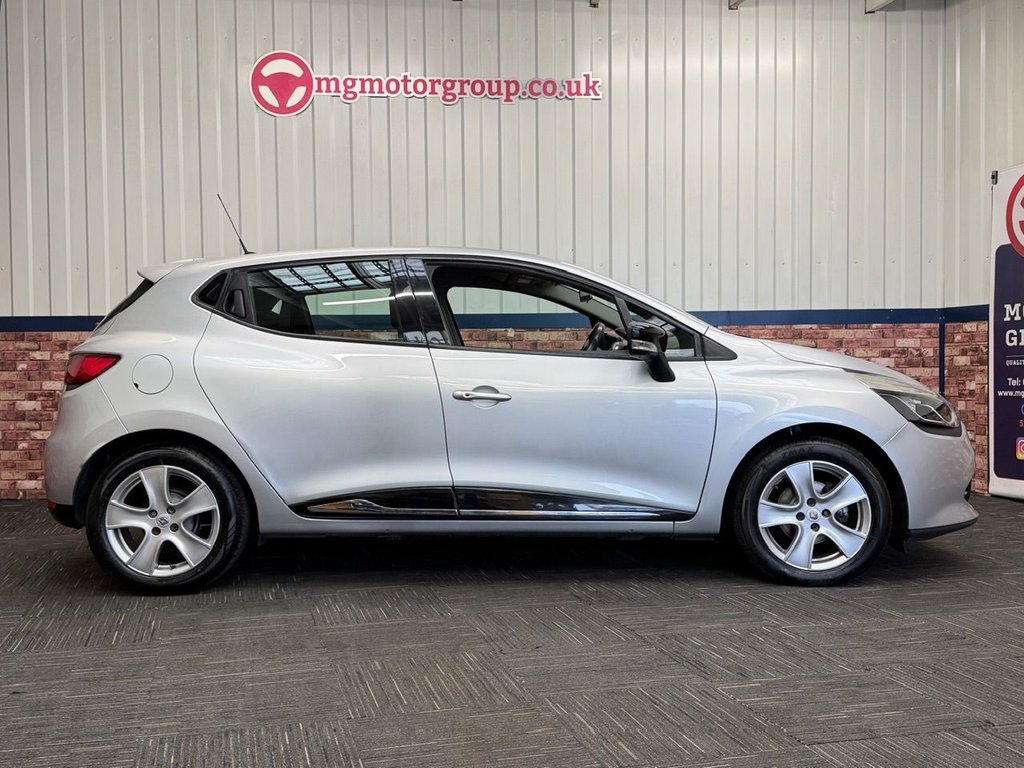 Used Renault Clio 2013 for sale - 76124184: Photo 12