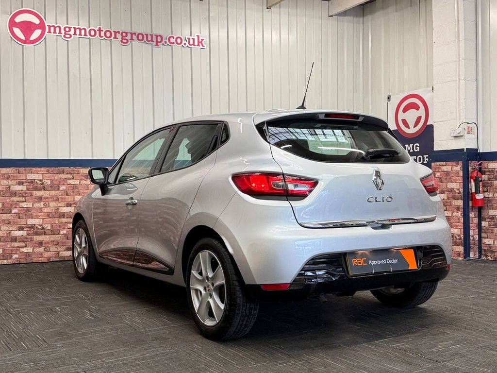 Used Renault Clio 2013 for sale - 76124184: Photo 17